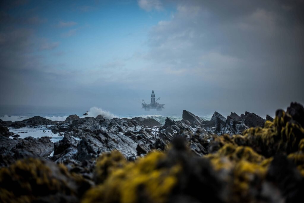 oil rig with rocks